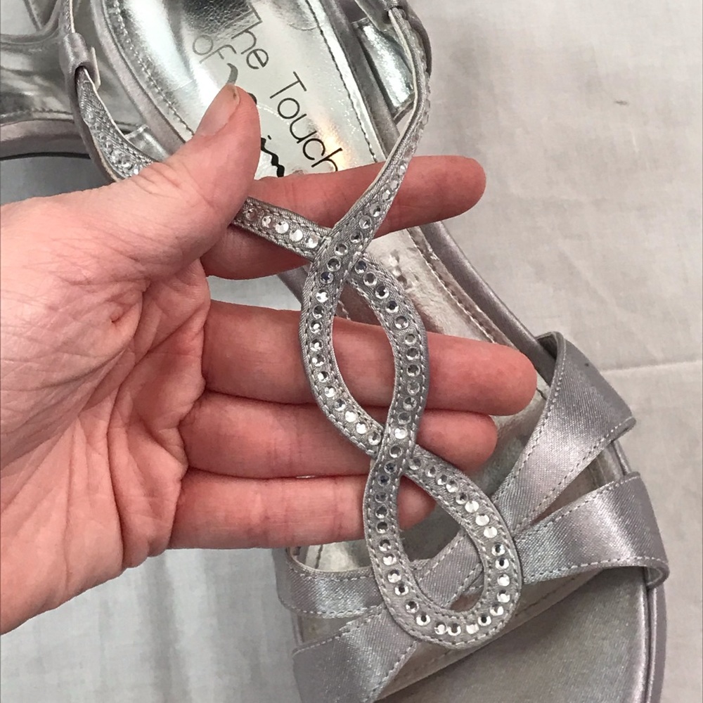 Infinity Sign Rhinestone Studded Heels - Picture 3 of 7